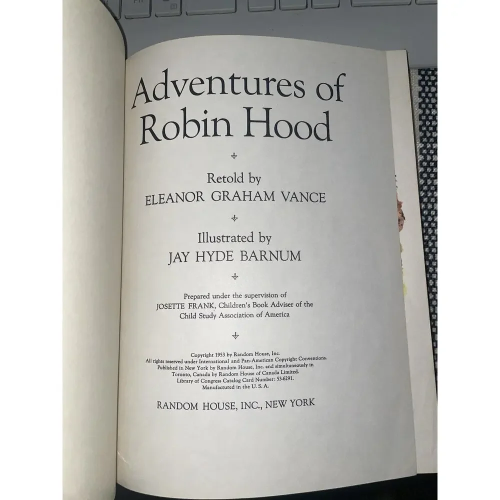Vintage Dandelion Library Book 2 in 1 Pinocchio & Adventures of Robin Hood 1946
